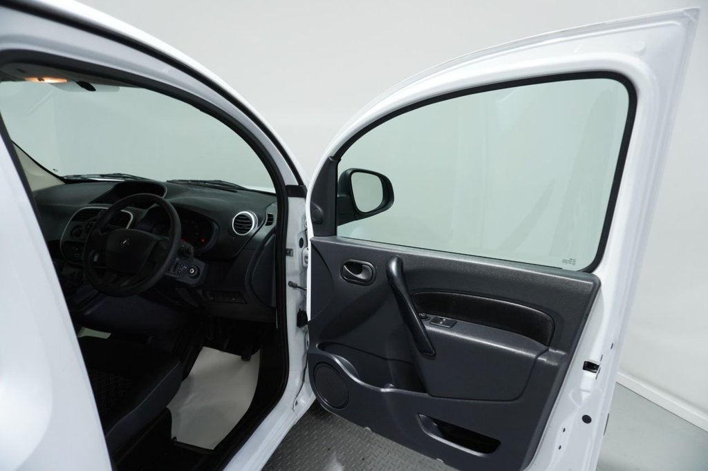 Used Renault Kangoo 2015 for sale - 76820361: Photo 17