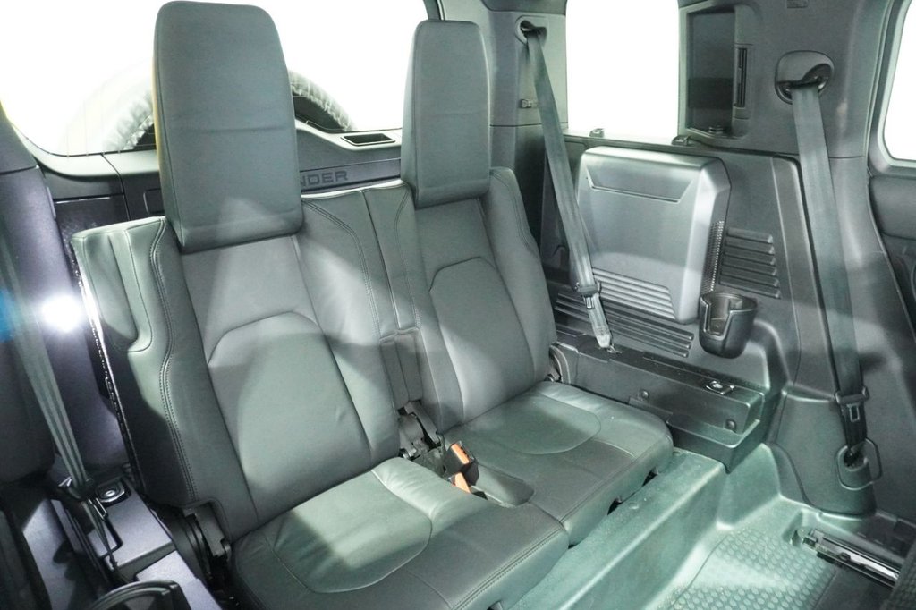 Used Land Rover Defender 2022 for sale - 76820324: Photo 20