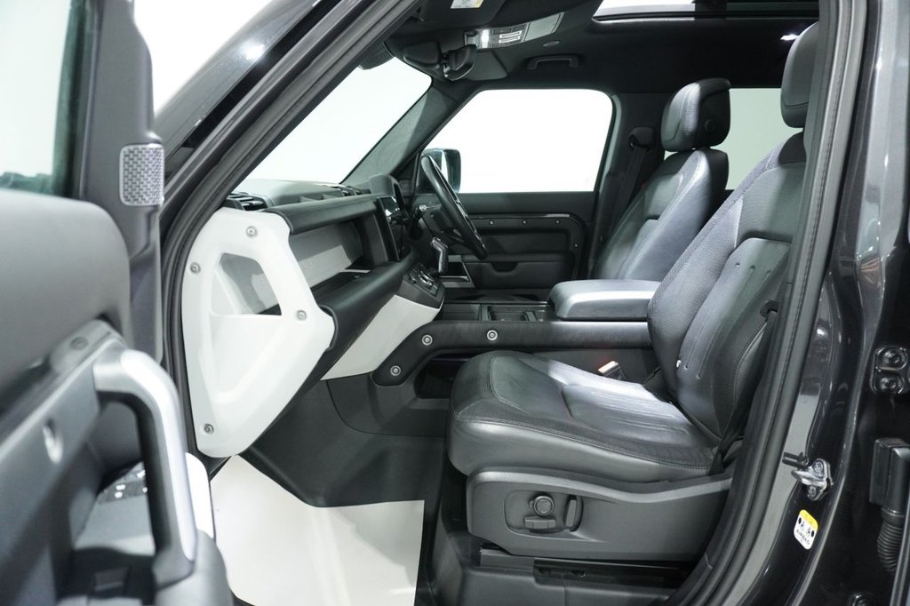 Used Land Rover Defender 2022 for sale - 76820324: Photo 46