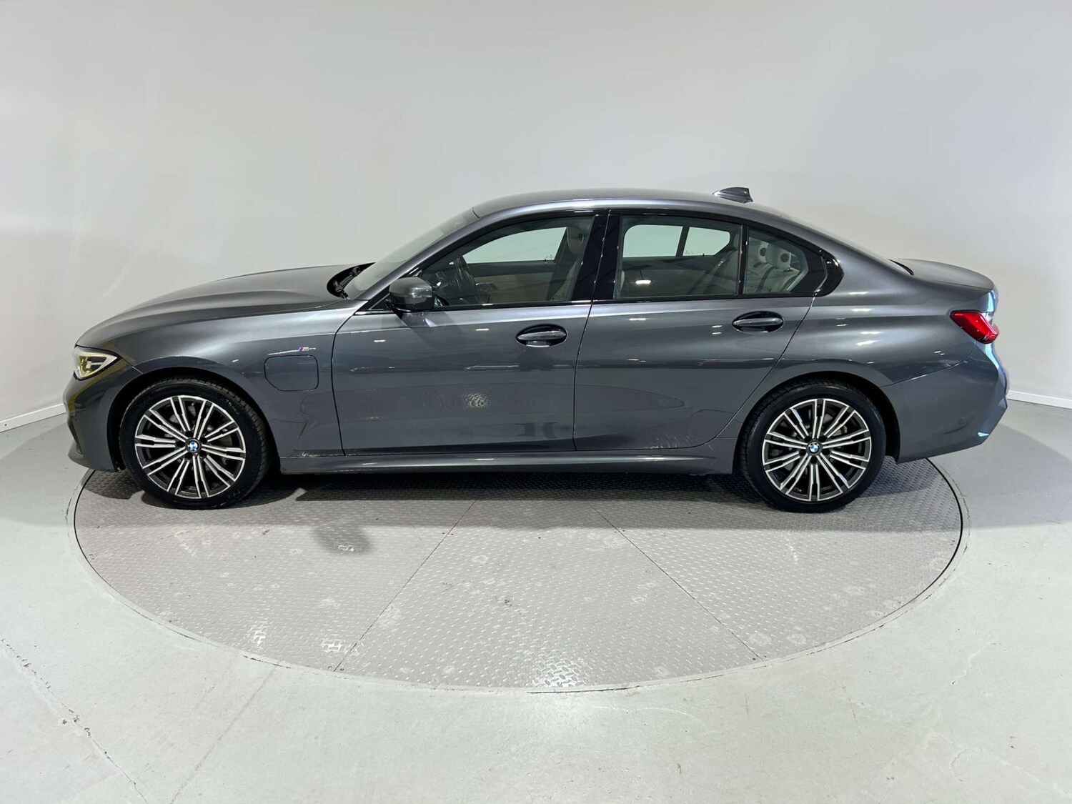 Used BMW 3 Series 2019 for sale - 77604058: Photo 35