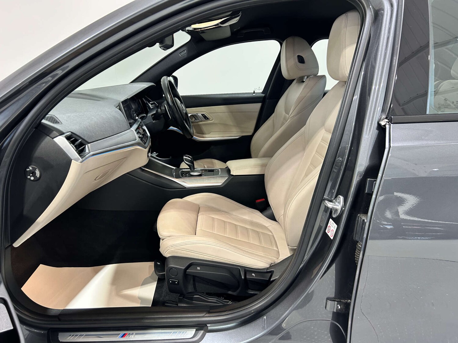 Used BMW 3 Series 2019 for sale - 77604058: Photo 43