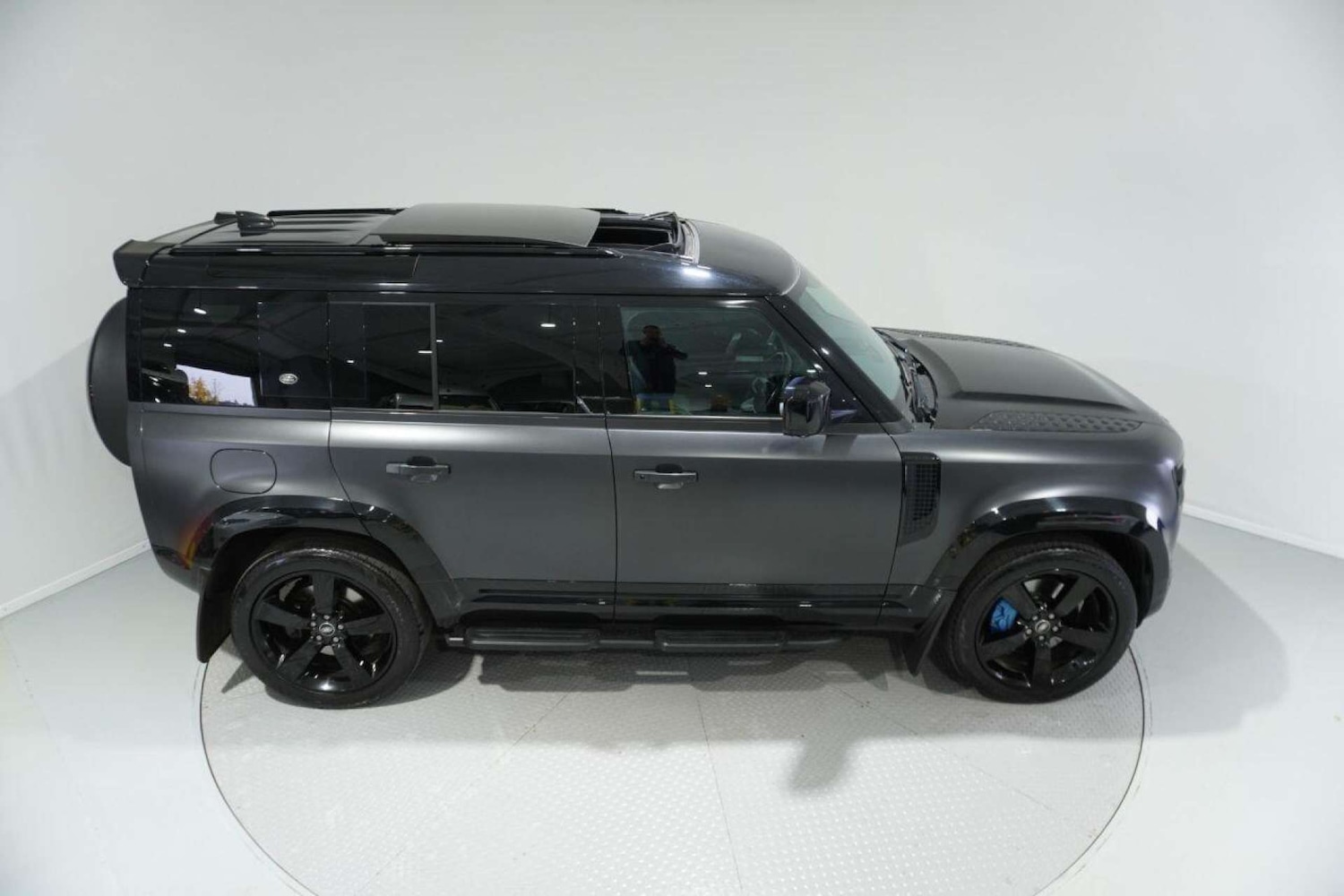 Used Land Rover Defender 2022 for sale - 77113516: Photo 5