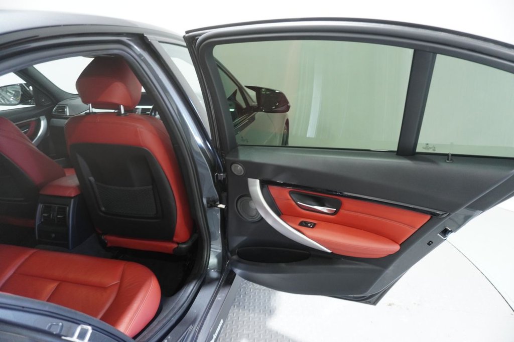 Used BMW 3 Series 2017 for sale - 76820340: Photo 27