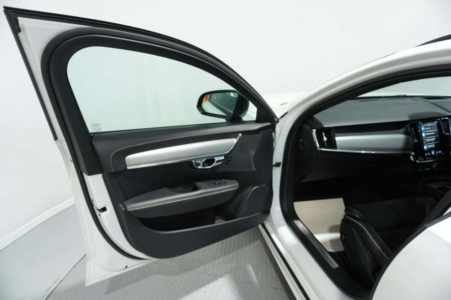 Used Volvo V90 2020 for sale - 77061684: Photo 37