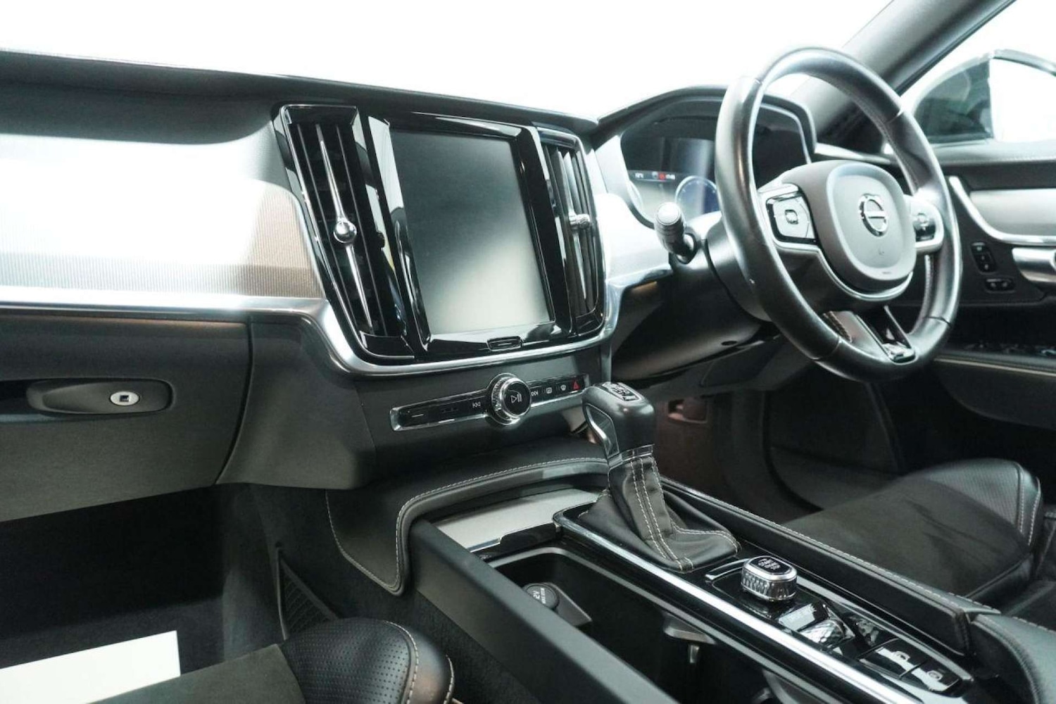 Used Volvo V90 2020 for sale - 77061684: Photo 43