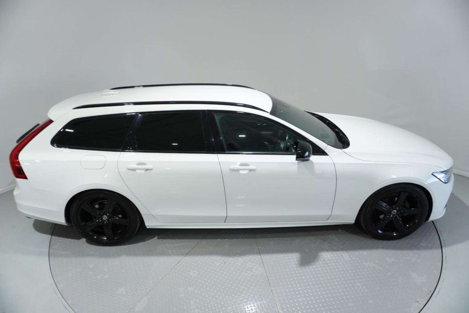 Used Volvo V90 2020 for sale - 77061684: Photo 5