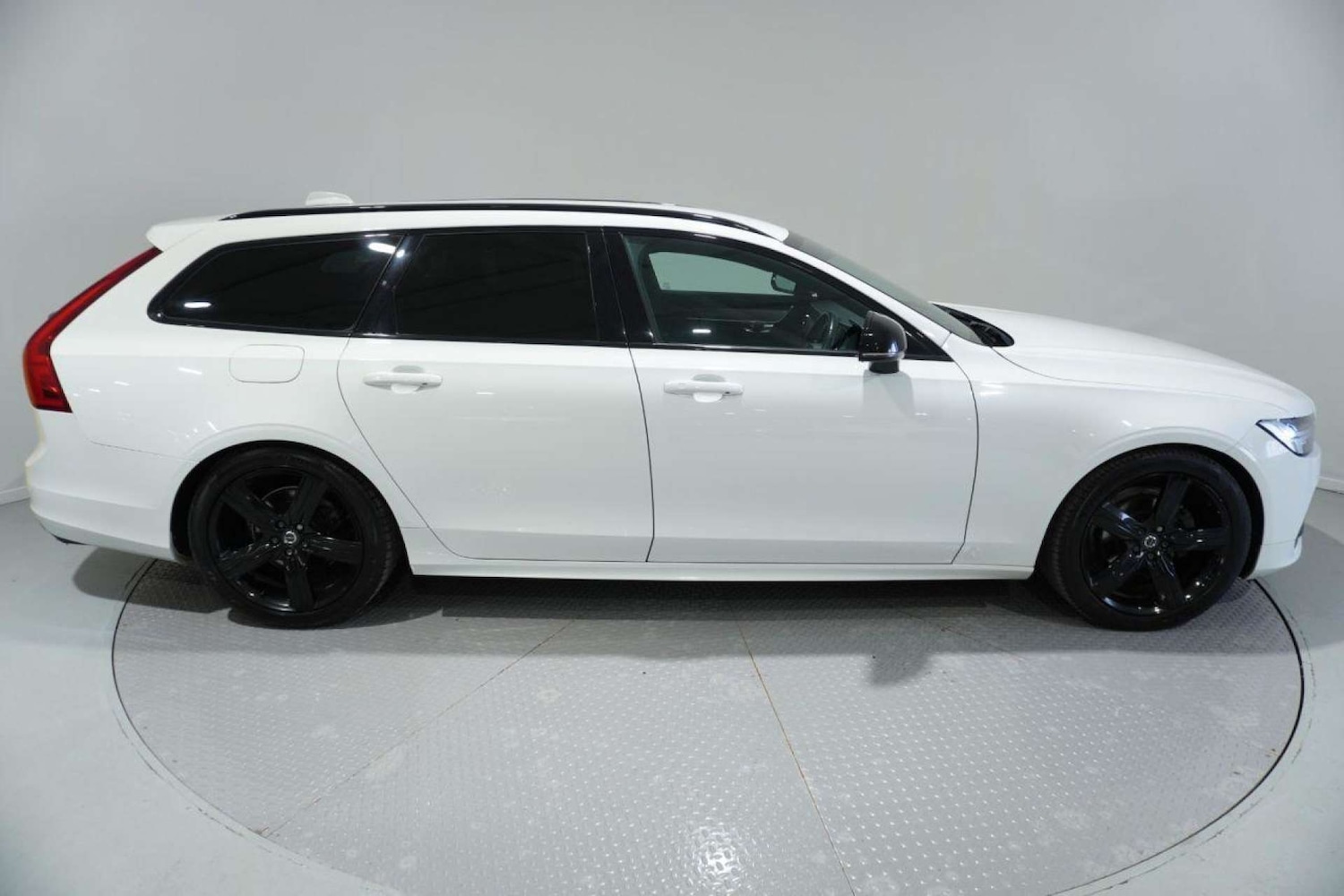 Used Volvo V90 2020 for sale - 77061684: Photo 6