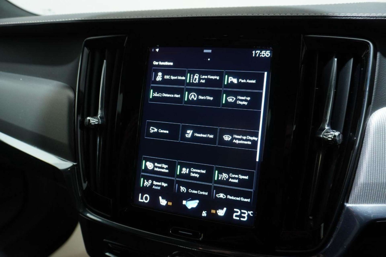 Used Volvo V90 2020 for sale - 77061684: Photo 84