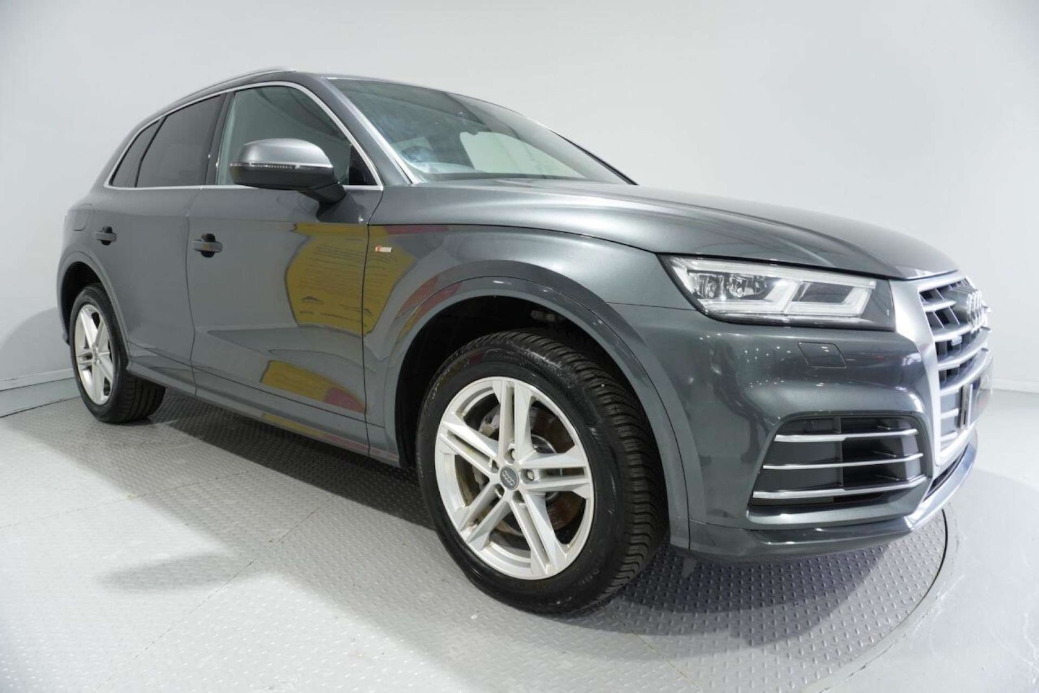Used Audi Q5 2019 for sale - 77061633: Photo 2
