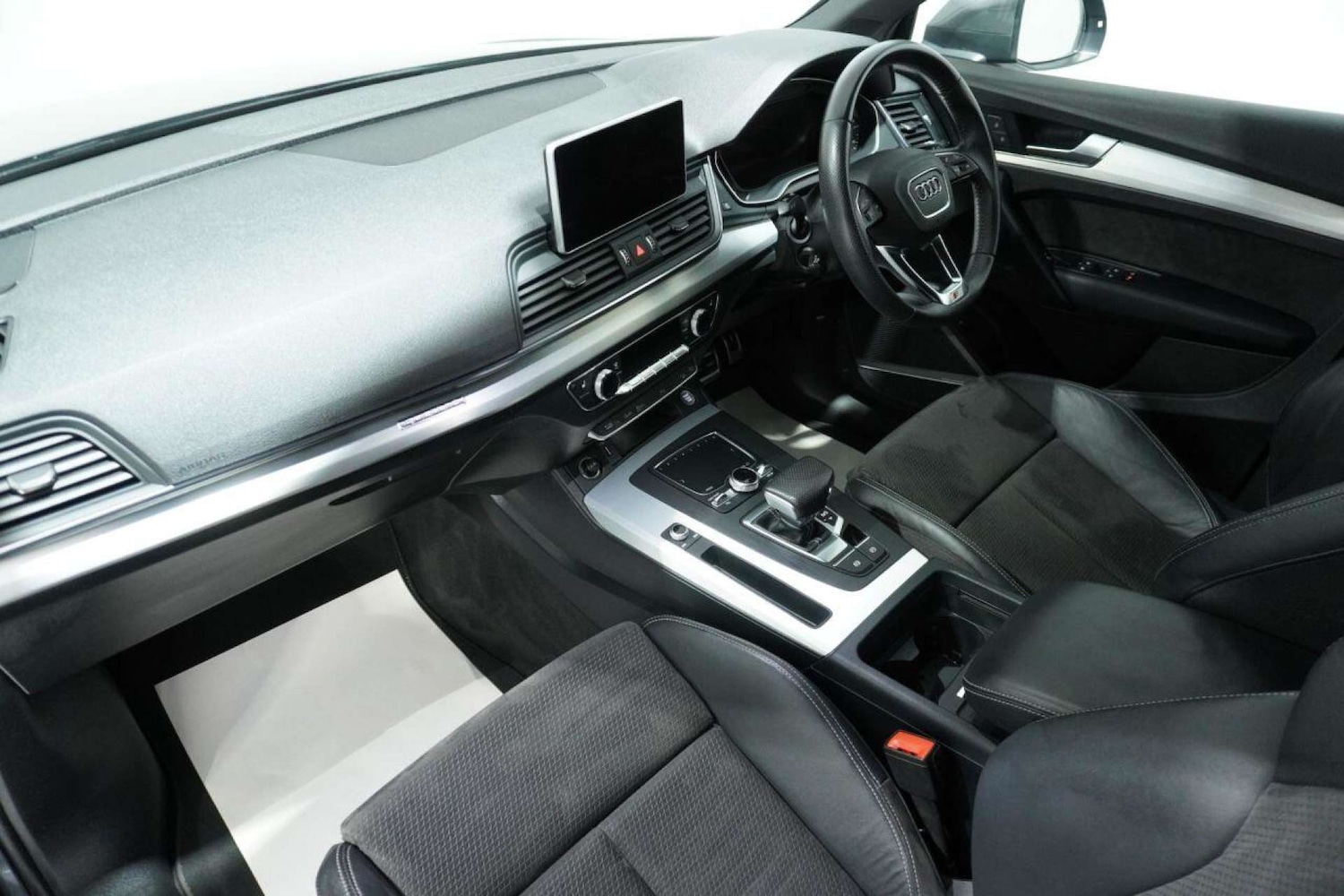 Used Audi Q5 2019 for sale - 77061633: Photo 43