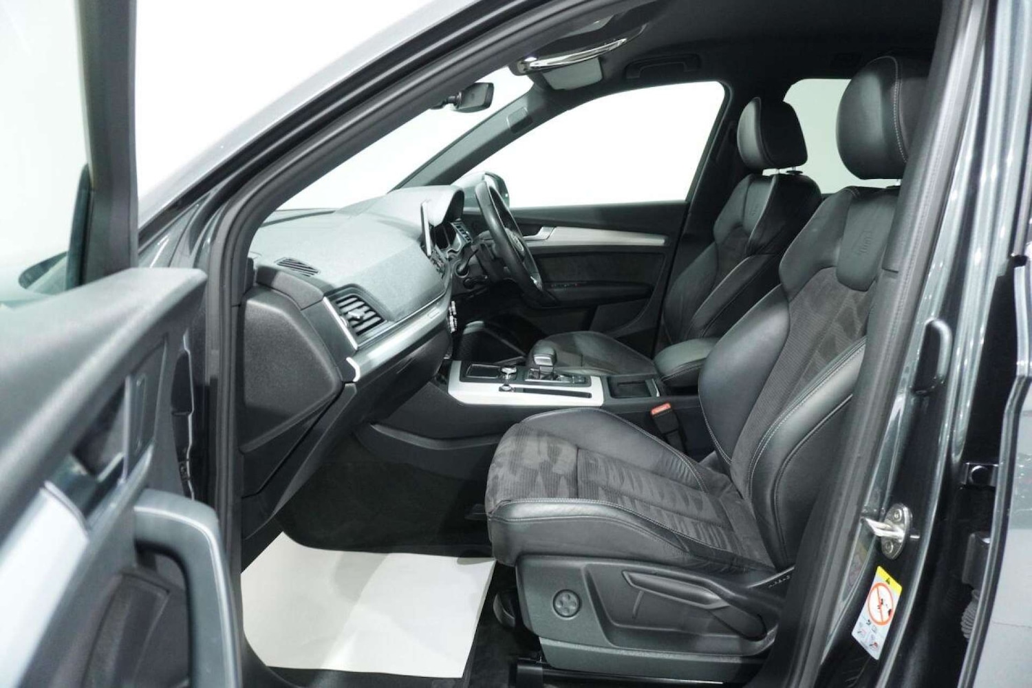 Used Audi Q5 2019 for sale - 77061633: Photo 46