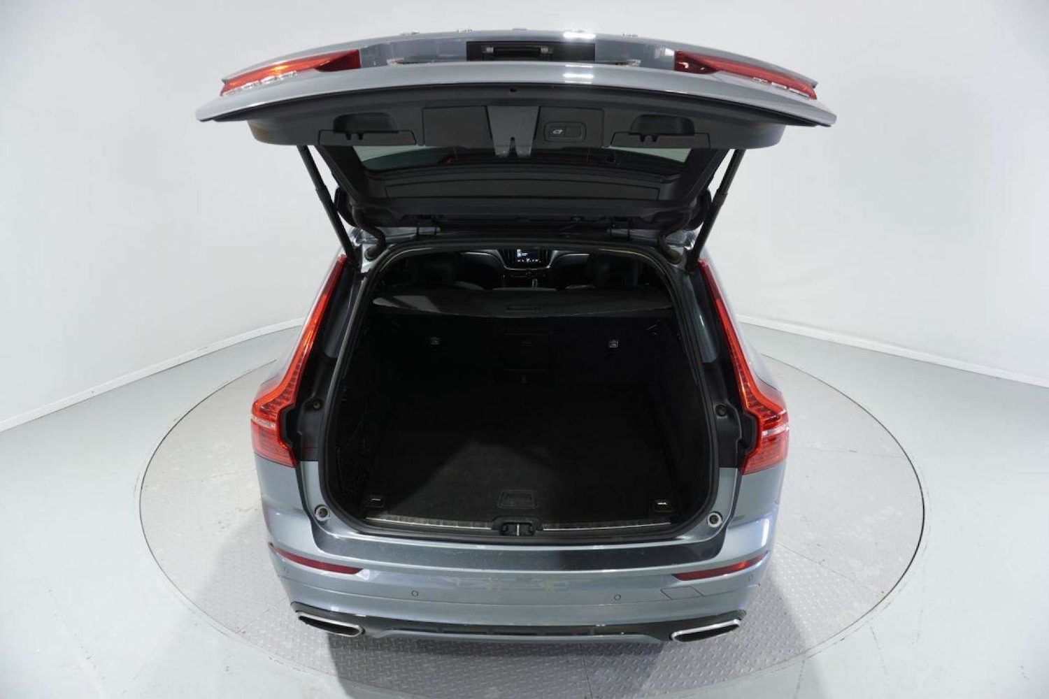 Used Volvo XC60 2018 for sale - 77061687: Photo 14