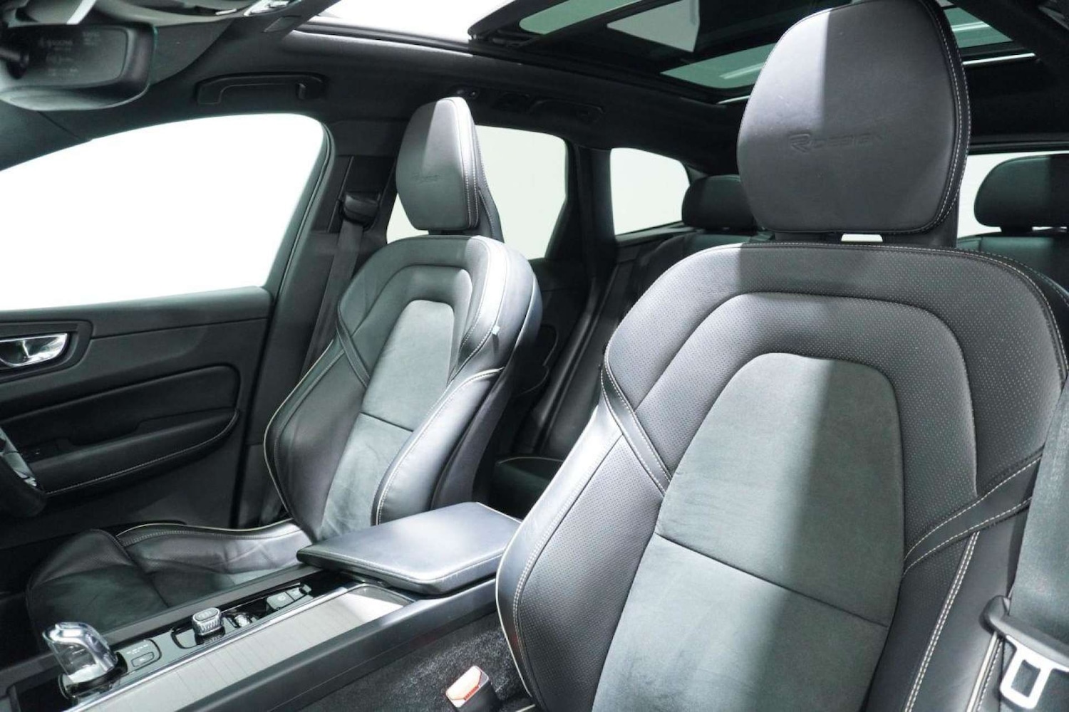 Used Volvo XC60 2018 for sale - 77061687: Photo 26