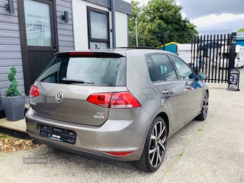 Used Volkswagen Golf 2017 for sale - 75533110: Photo