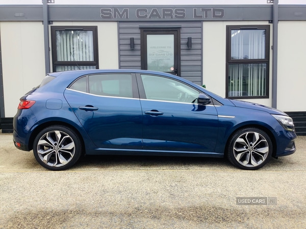 Used Renault Megane 2017 for sale - 77613456: Photo 2