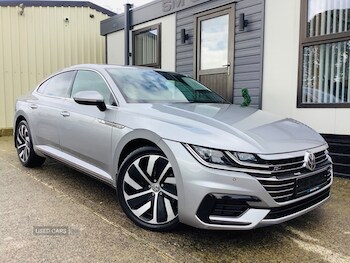 2019 - 2.0 TDI R-Line 5dr DSG
