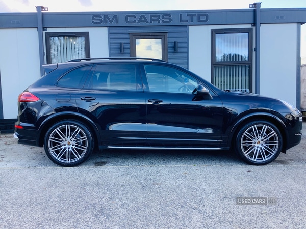 Used Porsche Cayenne 2014 for sale - 76441541: Photo 2