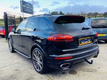 Used Porsche Cayenne 2014 for sale - 76441541: Photo