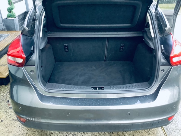 Used Ford Focus 2017 for sale - 76998434: Photo 9