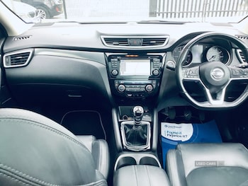 Used Nissan Qashqai 2018 for sale - 79325539: Photo
