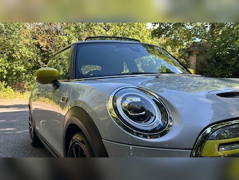 Used MINI Hatch 2020 for sale - 79397709: Photo