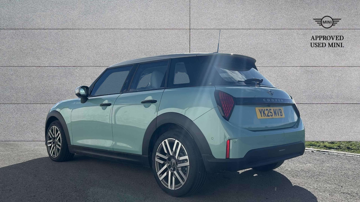 Used MINI Cooper 2025 for sale - 77589085: Photo 3