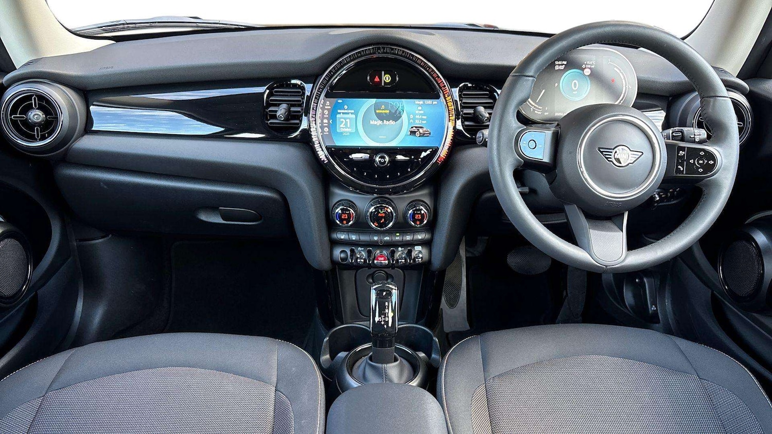 Used MINI Hatch 2023 for sale - 77135044: Photo 6