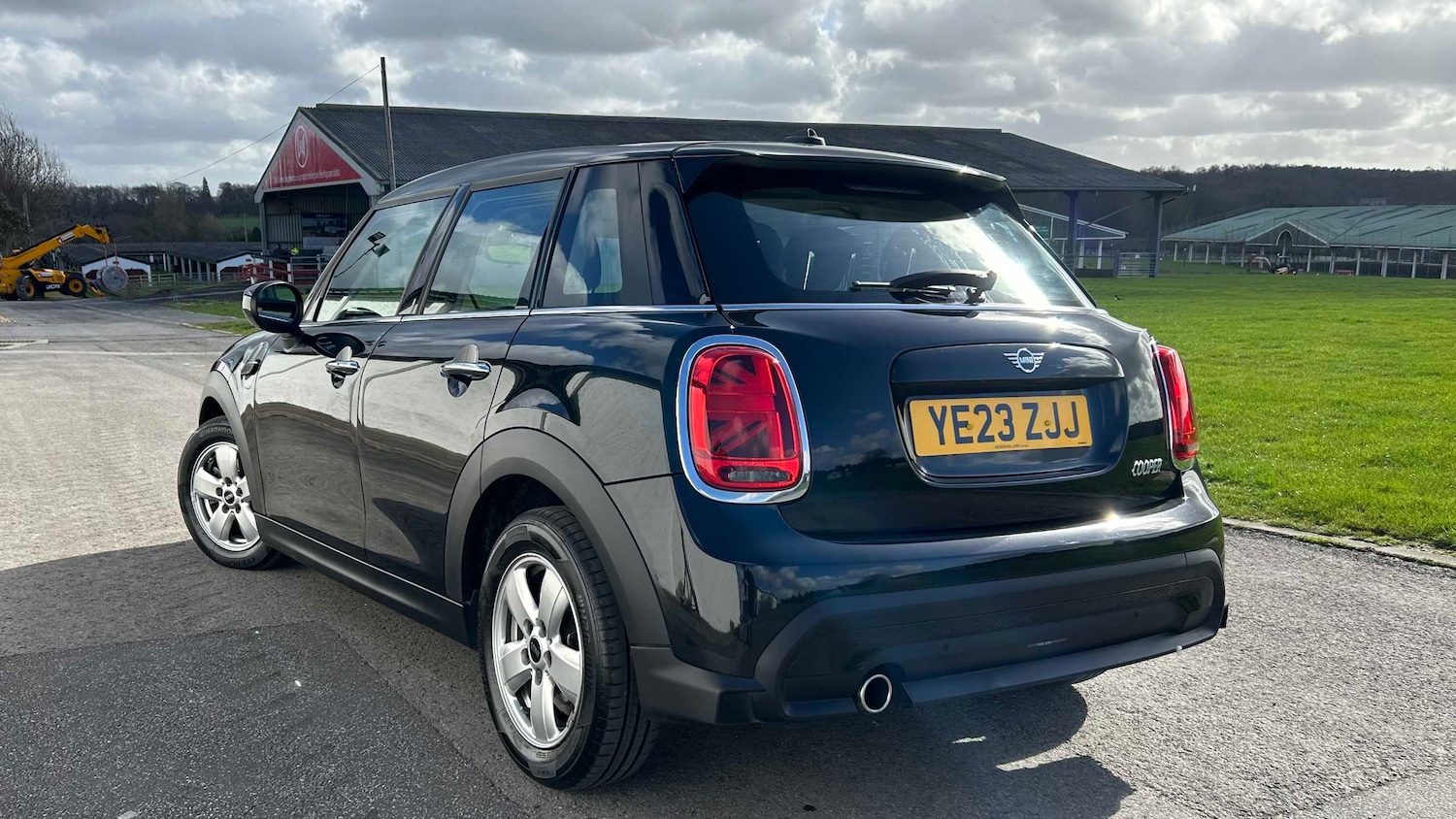 Used MINI Hatch 2023 for sale - 77842271: Photo 2
