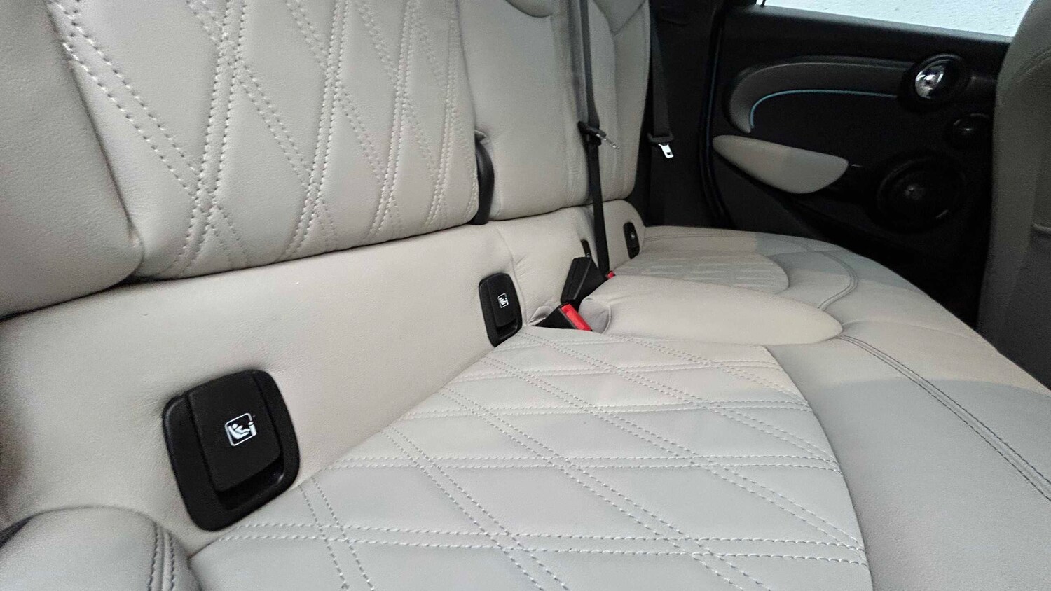 Used MINI Hatch 2023 for sale - 78052107: Photo 18