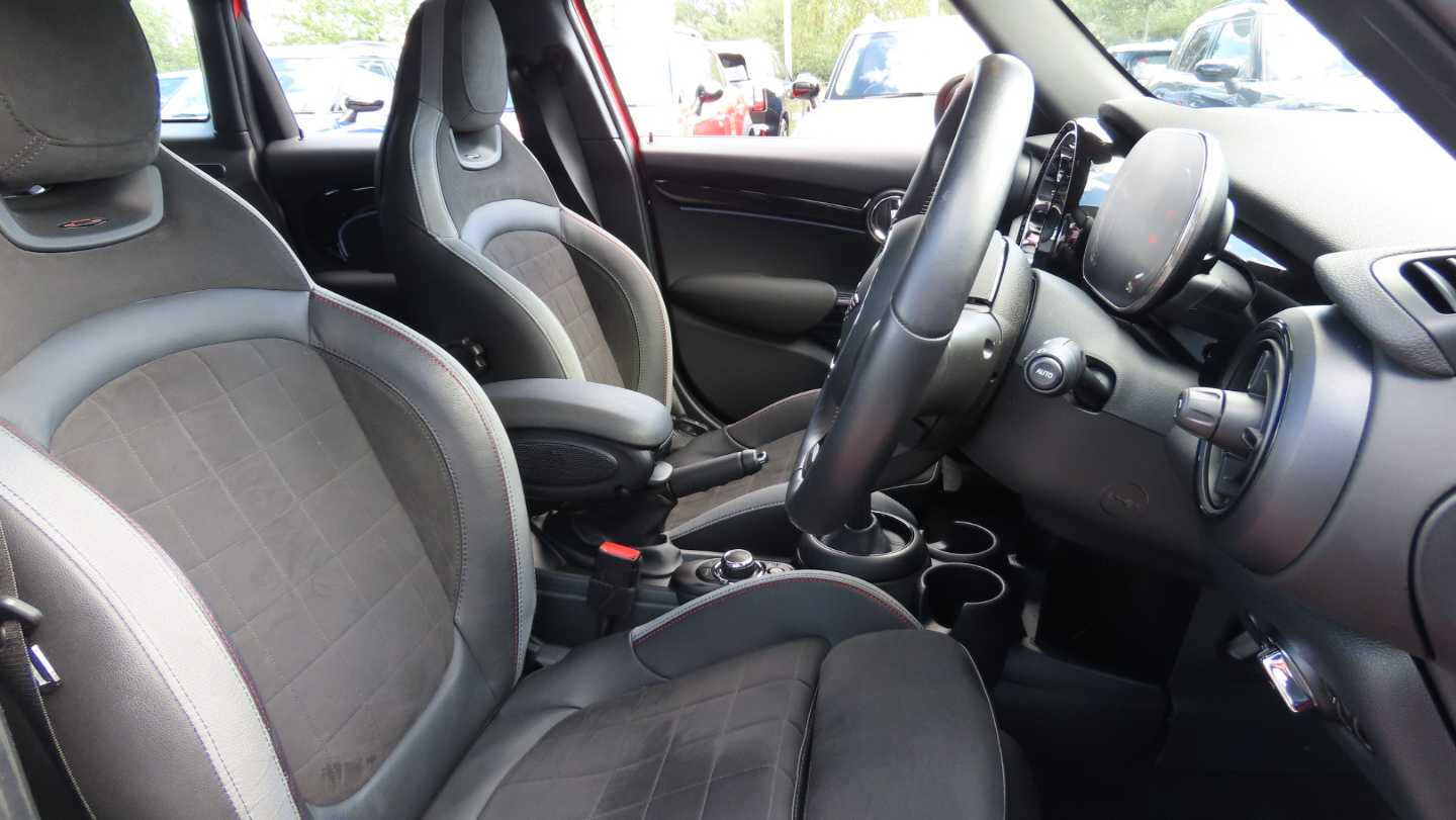 Used MINI Hatch 2023 for sale - 77577183: Photo 11