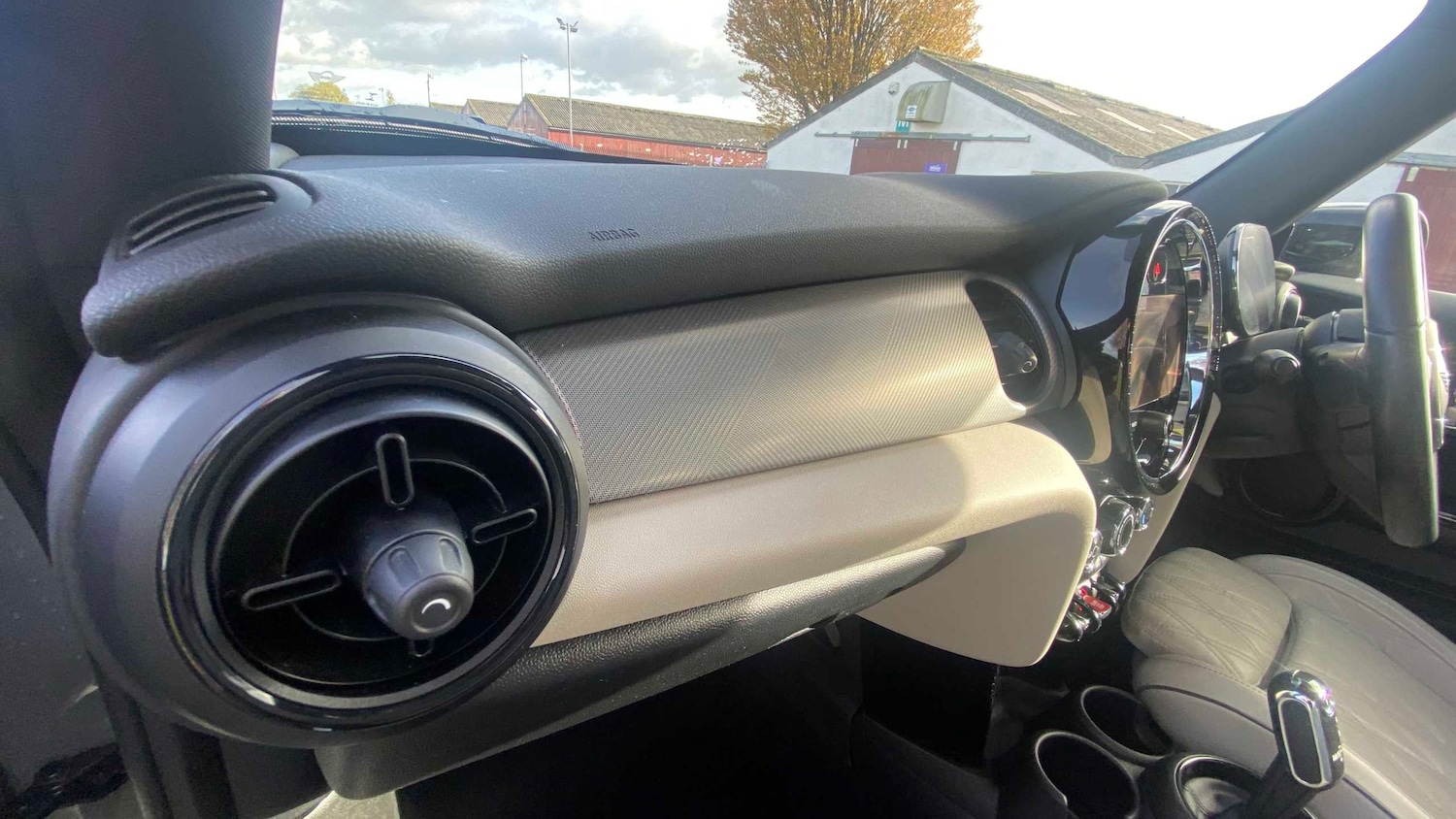 Used MINI Hatch 2021 for sale - 76411208: Photo 27