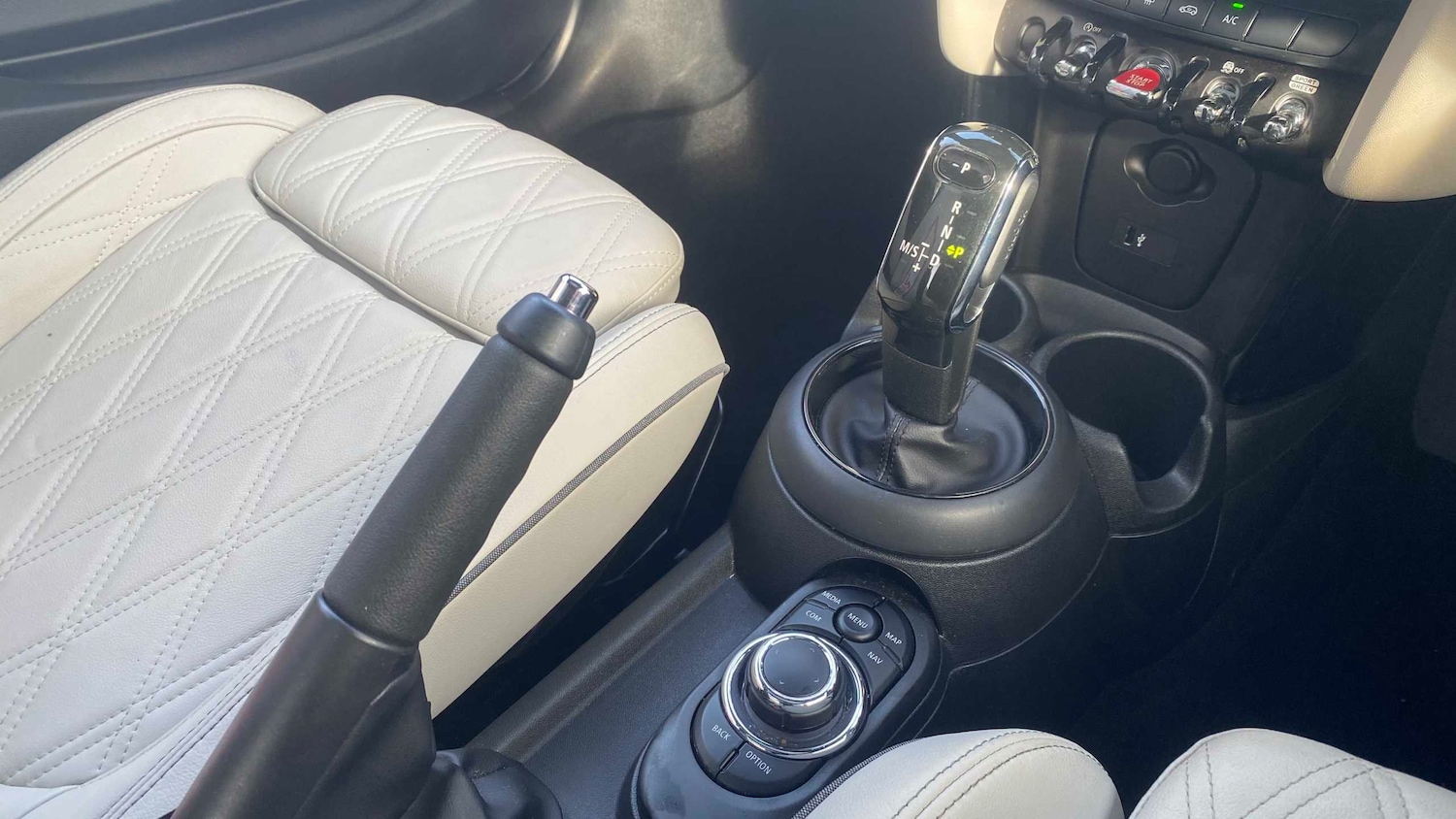 Used MINI Hatch 2021 for sale - 76411208: Photo 34