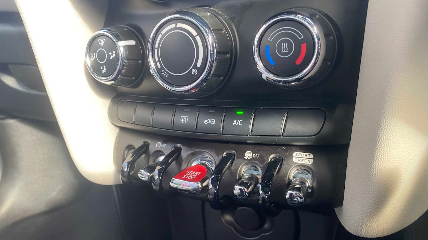 Used MINI Hatch 2021 for sale - 76411208: Photo 35