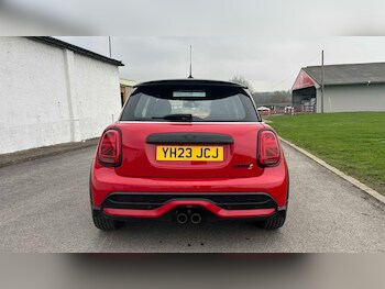 Used MINI Hatch 2023 for sale - 77810747: Photo