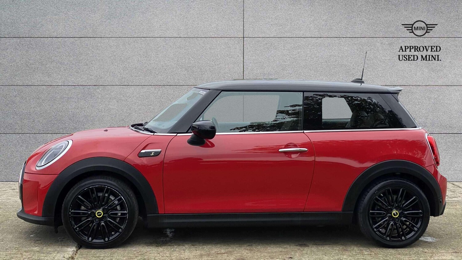 Used MINI Hatch 2022 for sale - 76170120: Photo 3