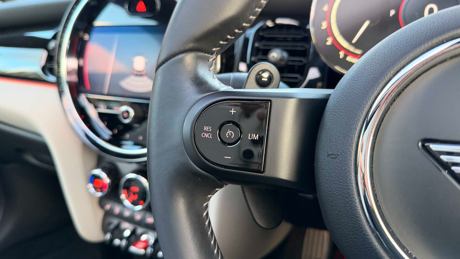 Used MINI Hatch 2022 for sale - 76442404: Photo 19