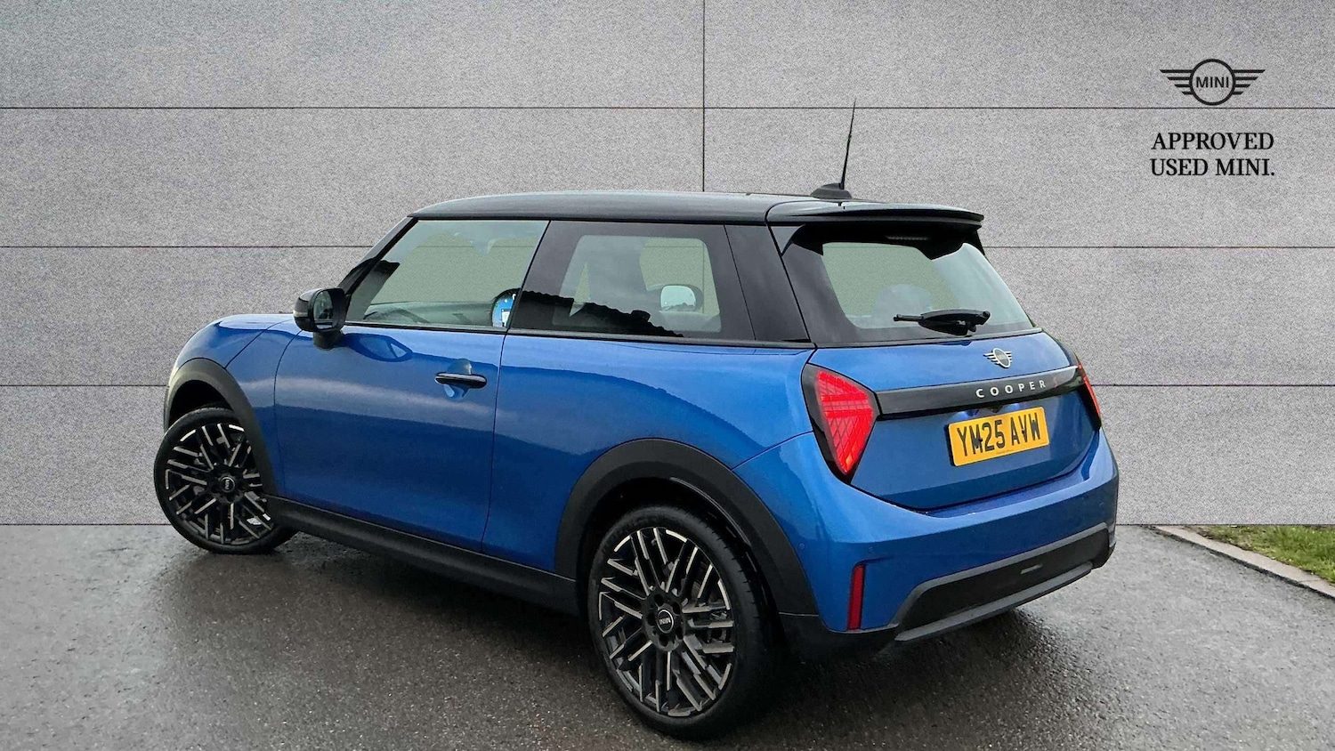 Used MINI Cooper 2025 for sale - 76564444: Photo 3