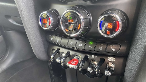 Used MINI Hatch 2022 for sale - 76205145: Photo 33