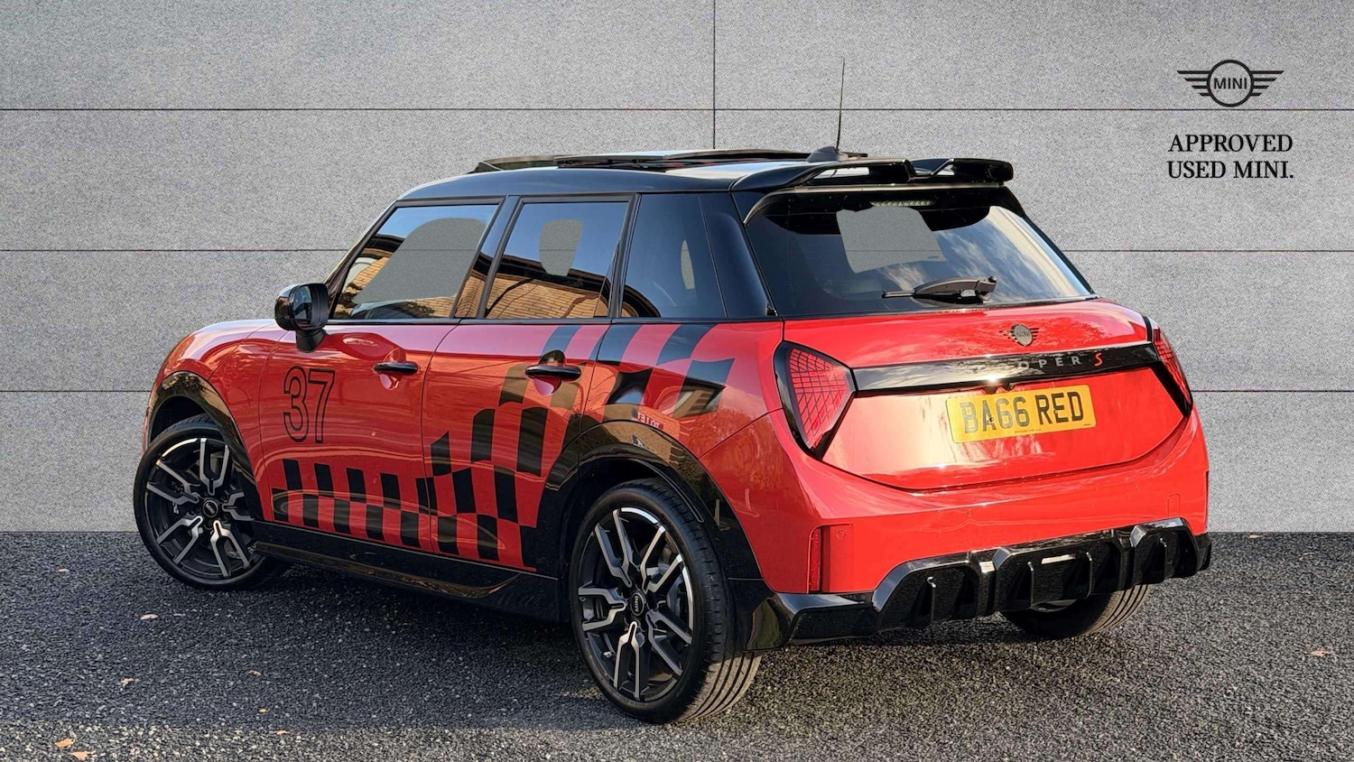 Used MINI Cooper 2025 for sale - 76827504: Photo 2