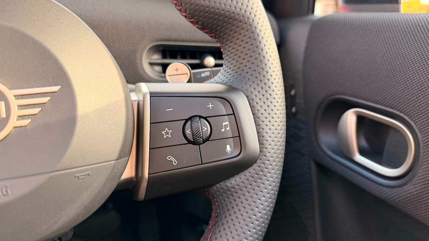 Used MINI Cooper 2025 for sale - 76827504: Photo 21