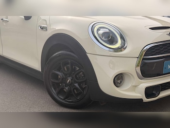 Used MINI Hatch 2019 for sale - 78482756: Photo