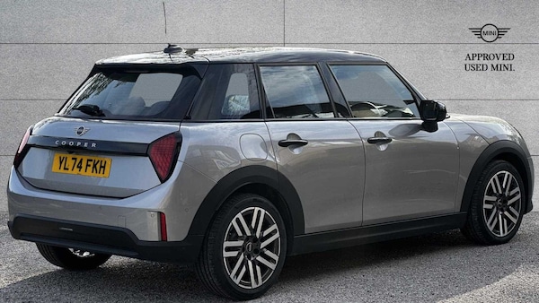 Used MINI Cooper 2025 for sale - 75366499: Photo 2