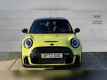 Used MINI Hatch 2023 for sale - 76242446: Photo 2