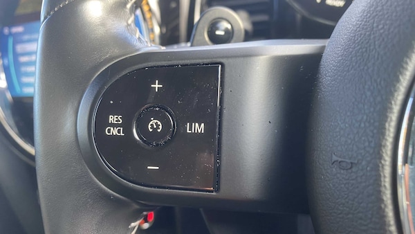 Used MINI Hatch 2023 for sale - 76242446: Photo 33