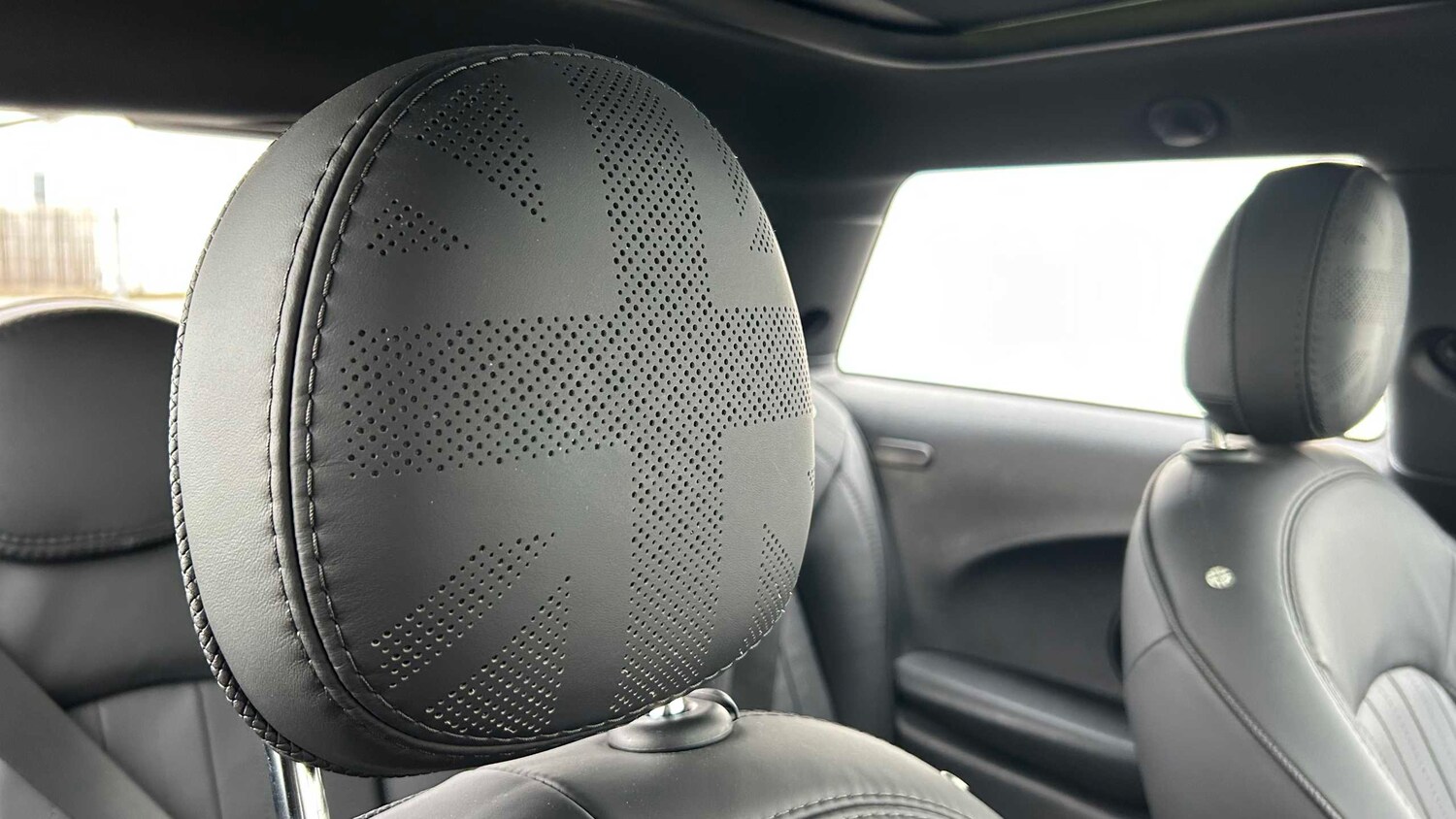 Used MINI Hatch 2022 for sale - 77373660: Photo 14