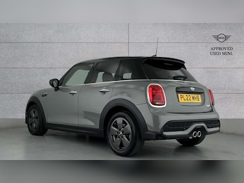 Used MINI Hatch 2021 for sale - 76378801: Photo