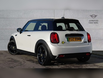 Used MINI Hatch 2023 for sale - 77979431: Photo