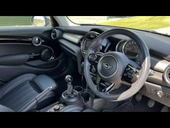 Used MINI Hatch 2018 for sale - 75218089: Photo