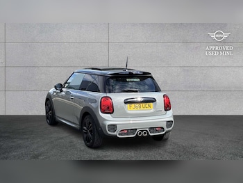 Used MINI Hatch 2018 for sale - 79391041: Photo