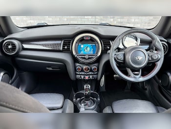 Used MINI Hatch 2018 for sale - 79391041: Photo